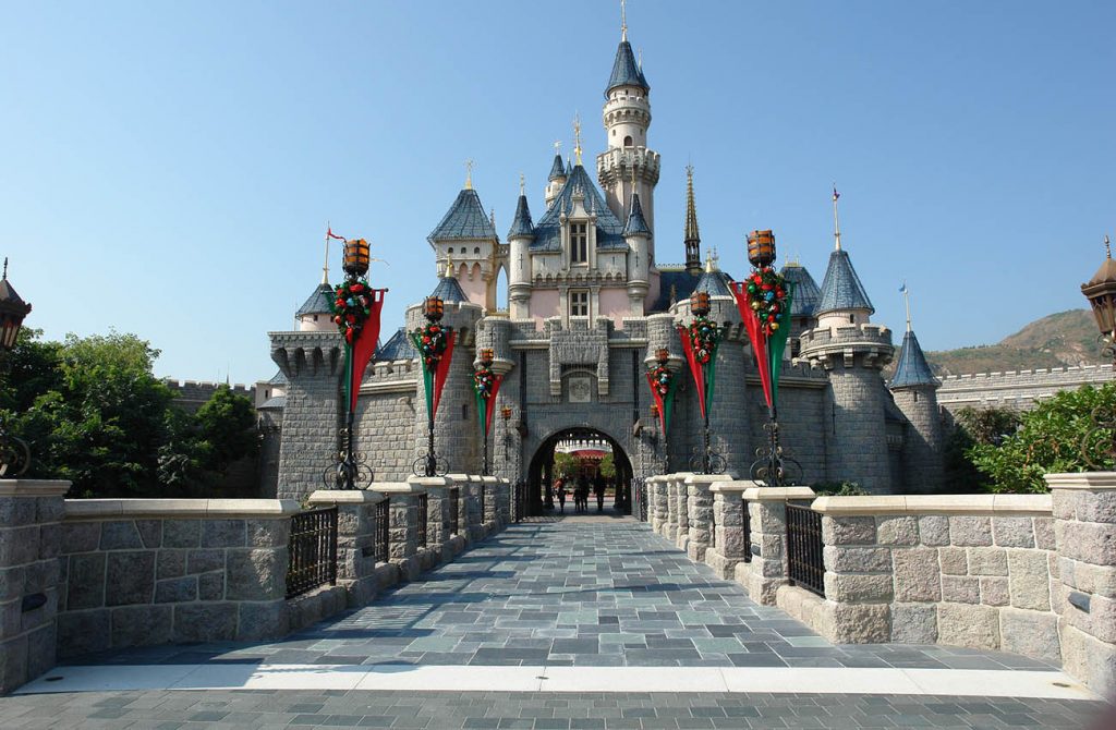 Công viên Disneyland Hongkong